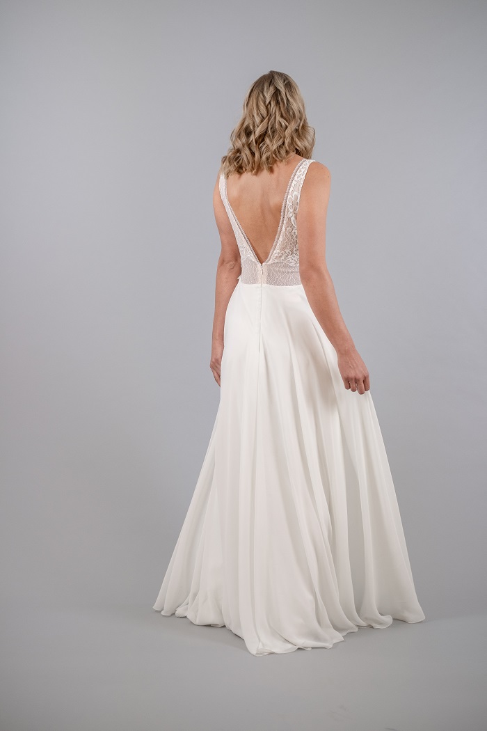 thereseundluise-brautkleid-2023-tiefer-v-ausschnitt