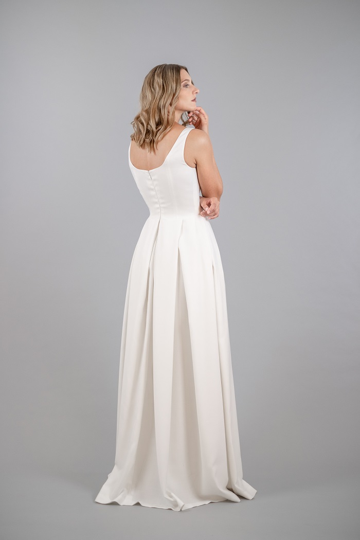 thereseundluise-brautkleid-2023-schlicht-regionale-stoffe-wolle-9 thereseundluise-schlichtes-brautkleid-2023